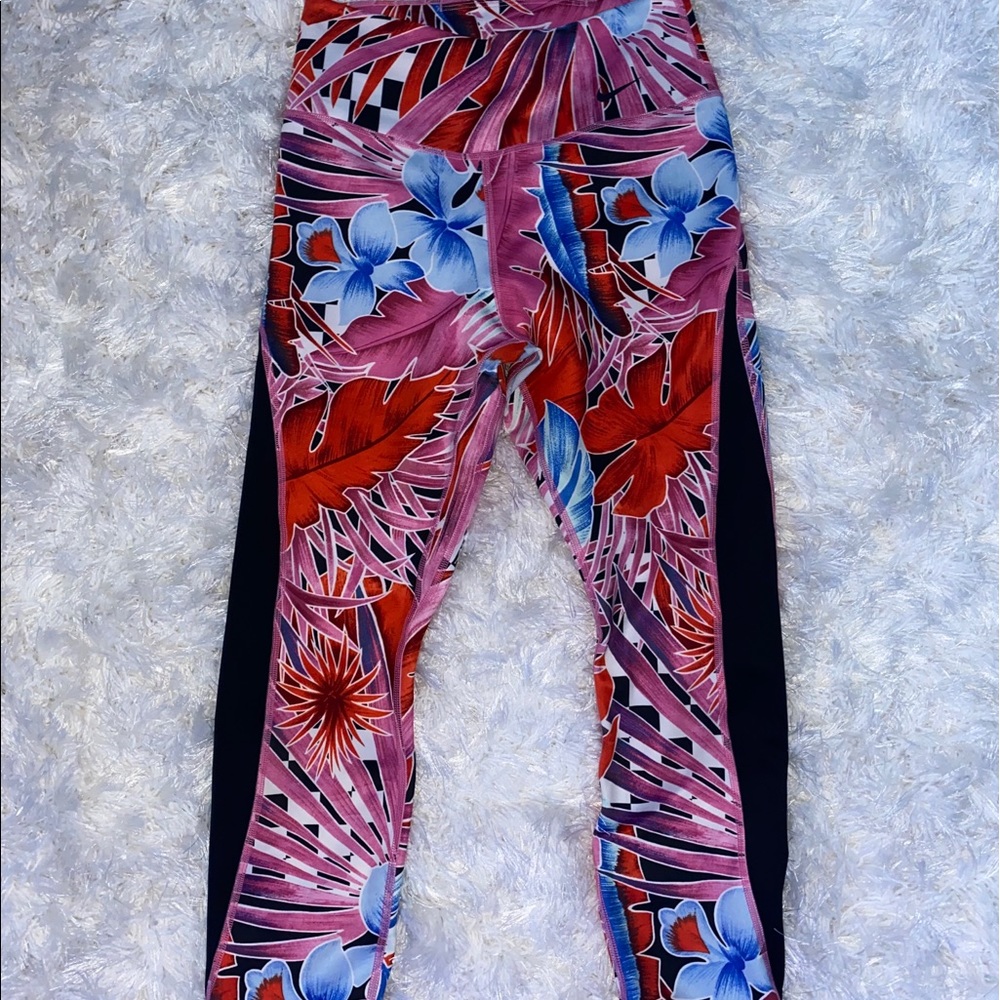 Nike leggings